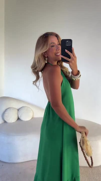 Vestido Longo Luxo Decote nas Costas Tecido Duna Premium Elegância e Conforto