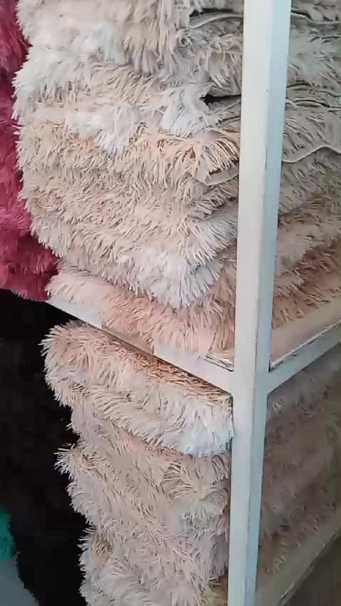 TAPETE PASSADEIRA PELUDA FELPUDA DE SALA QUARTO OU CORREDOR LUXO 1,00x0,55