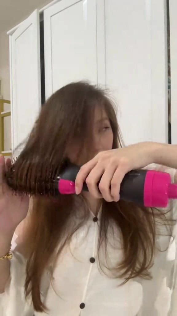 Secador de Cabelo 3 em 1 Escova Secadora com Íons Negativos e 3 Níveis de Calor
